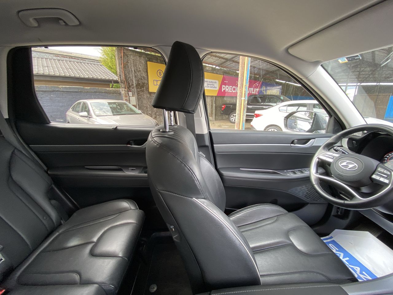 HYUNDAI - 13