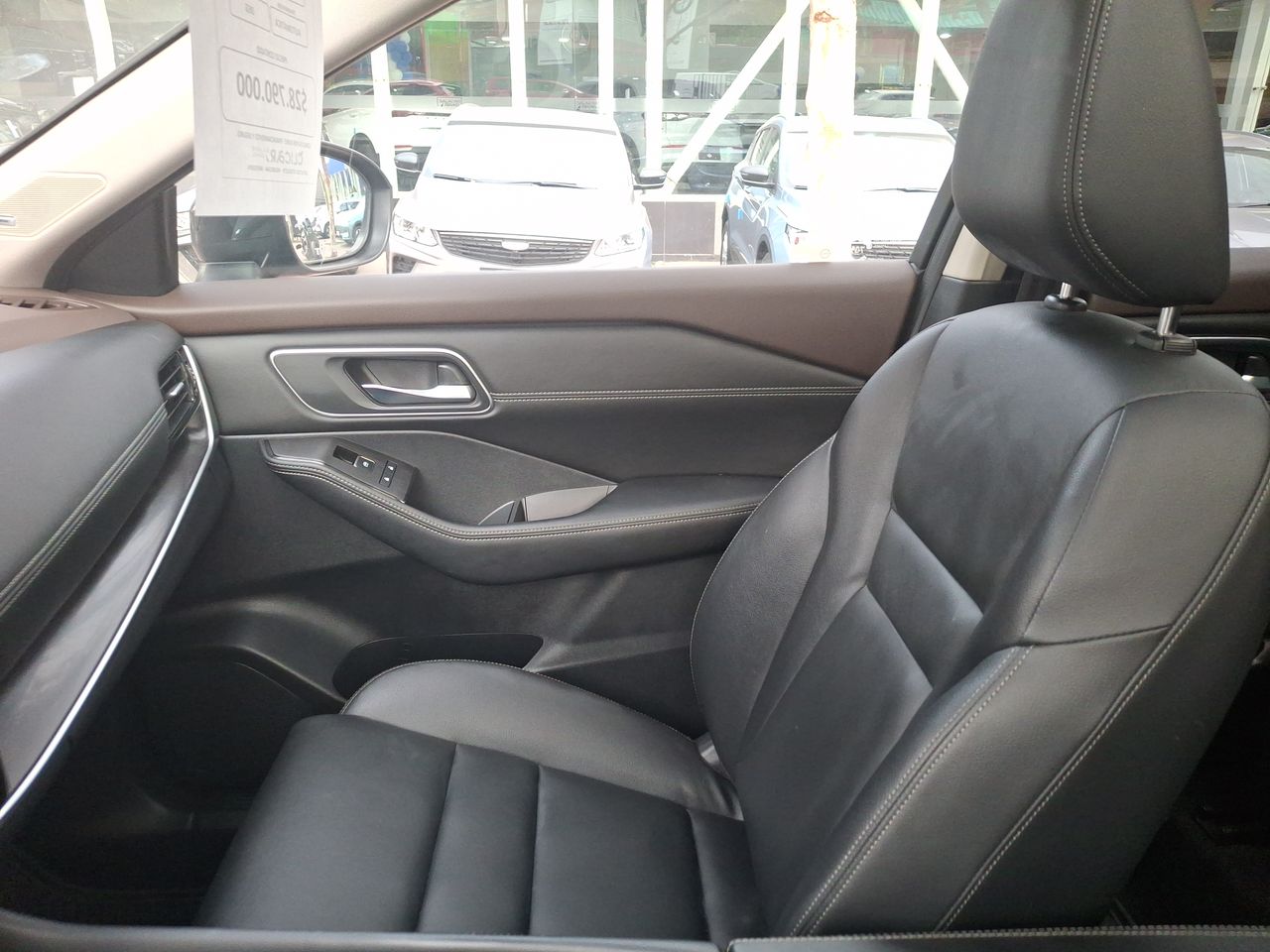 NISSAN - 2