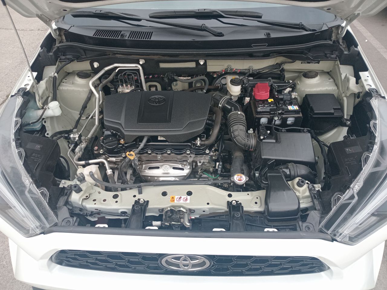 TOYOTA - 8