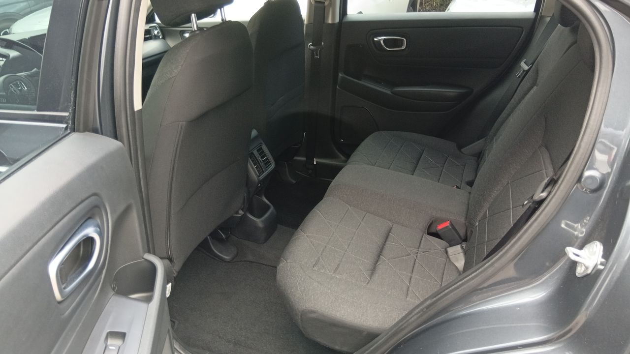 Honda HR-V — foto 10 de 38