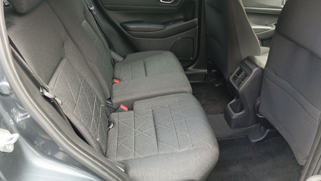 Honda HR-V — foto 12 de 38