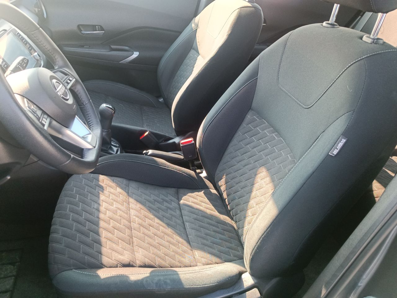 NISSAN - 25