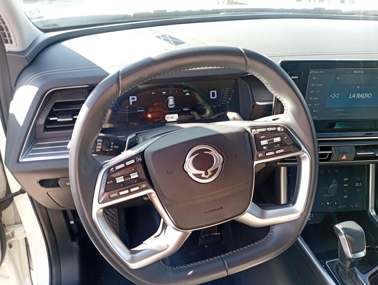 SSANGYONG - 26