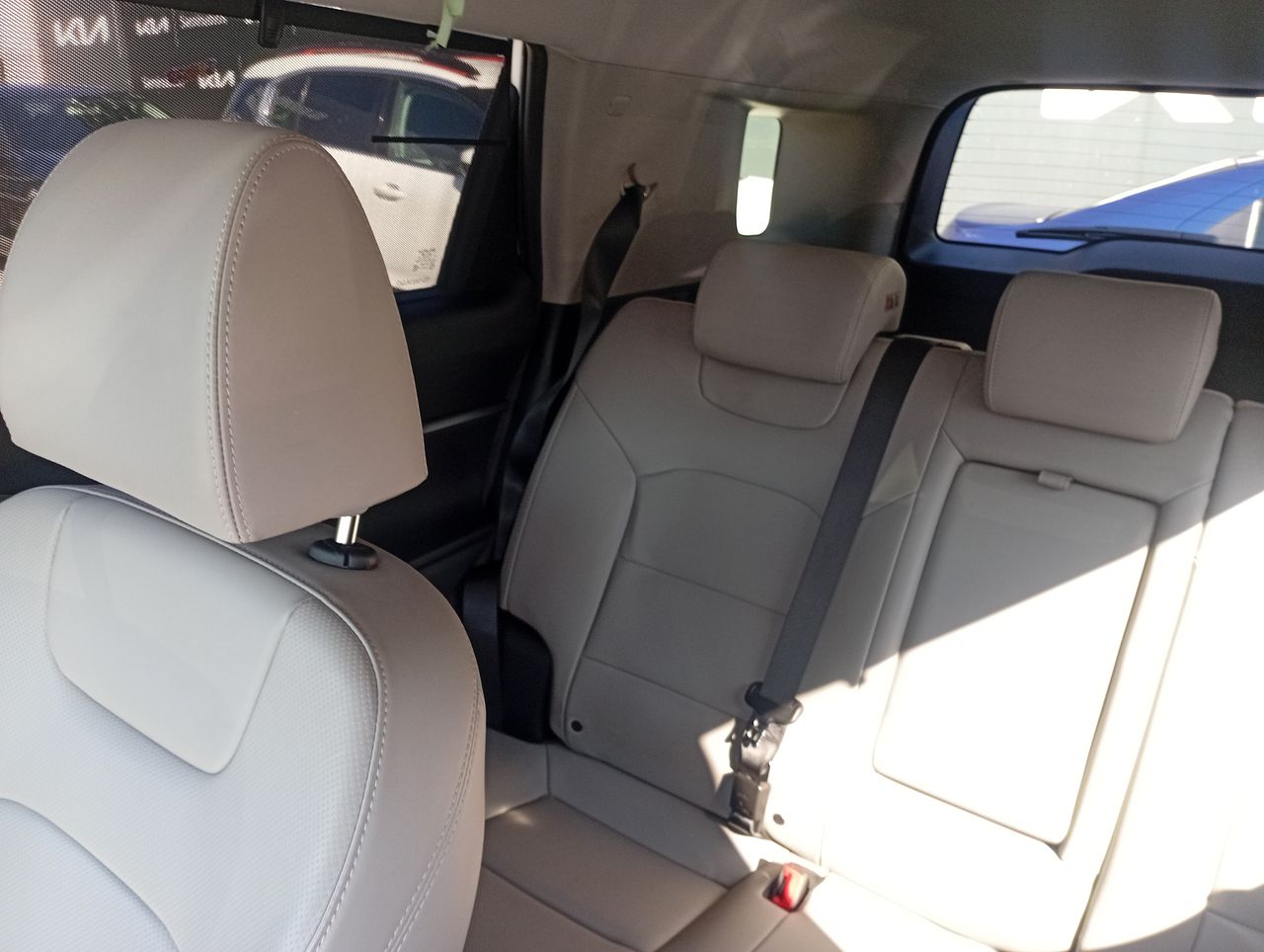 SSANGYONG - 12