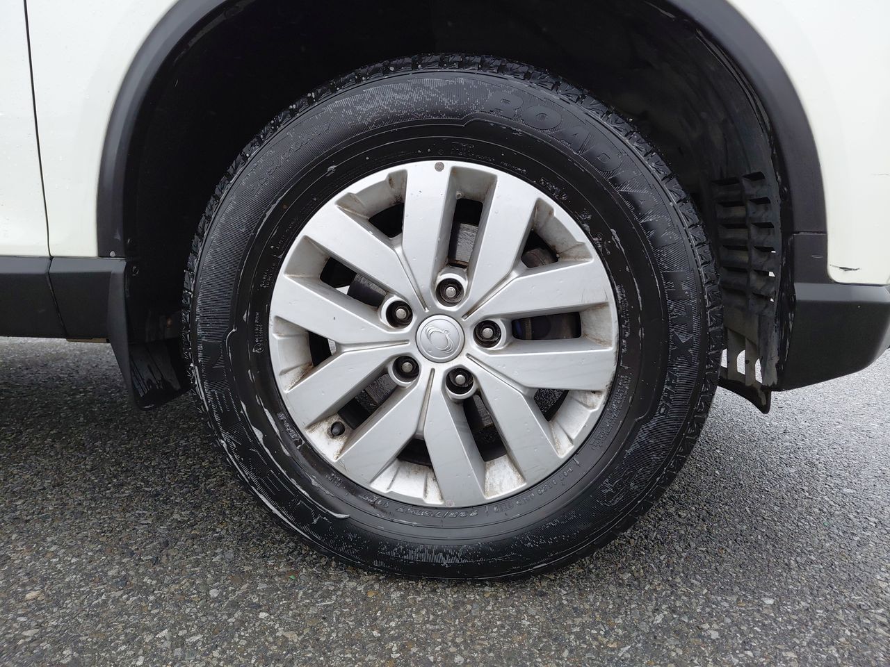 SsangYong Musso — foto 8 de 24