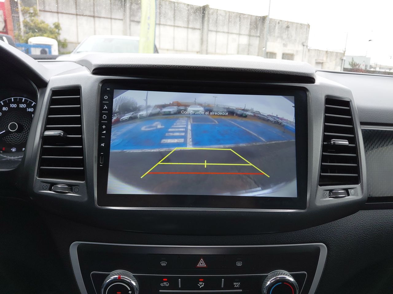 SsangYong Musso — foto 20 de 24