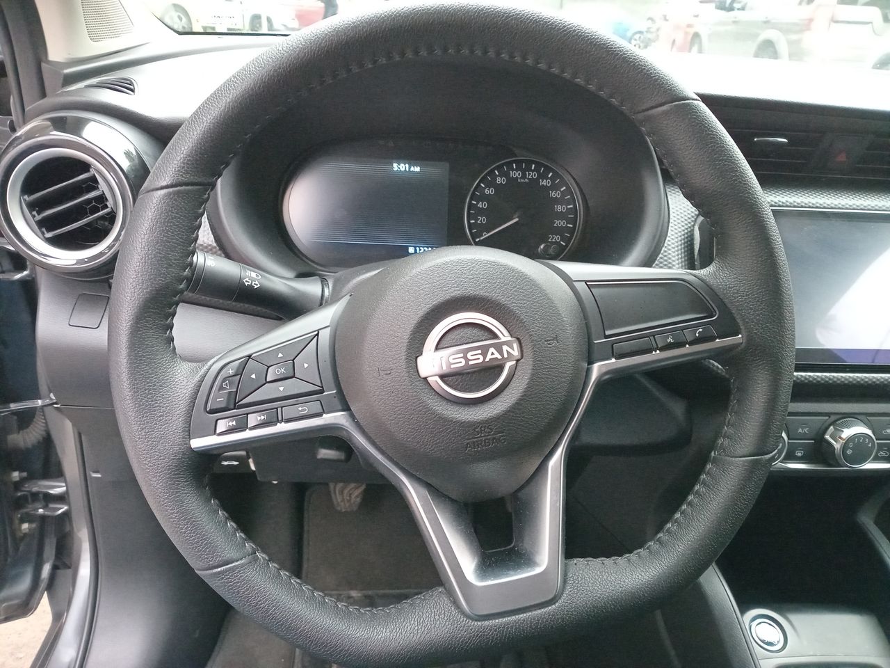NISSAN - 26