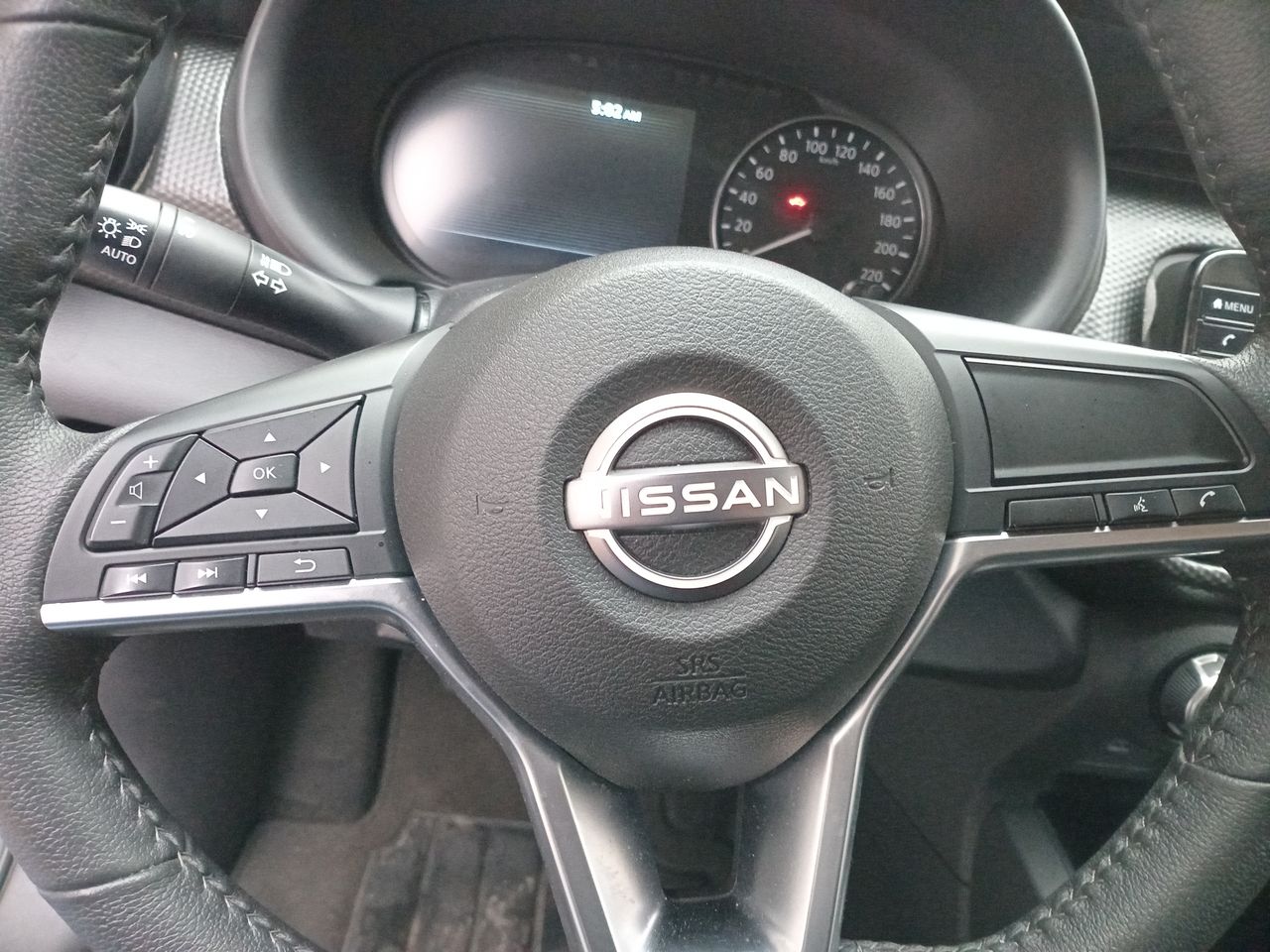 NISSAN - 27