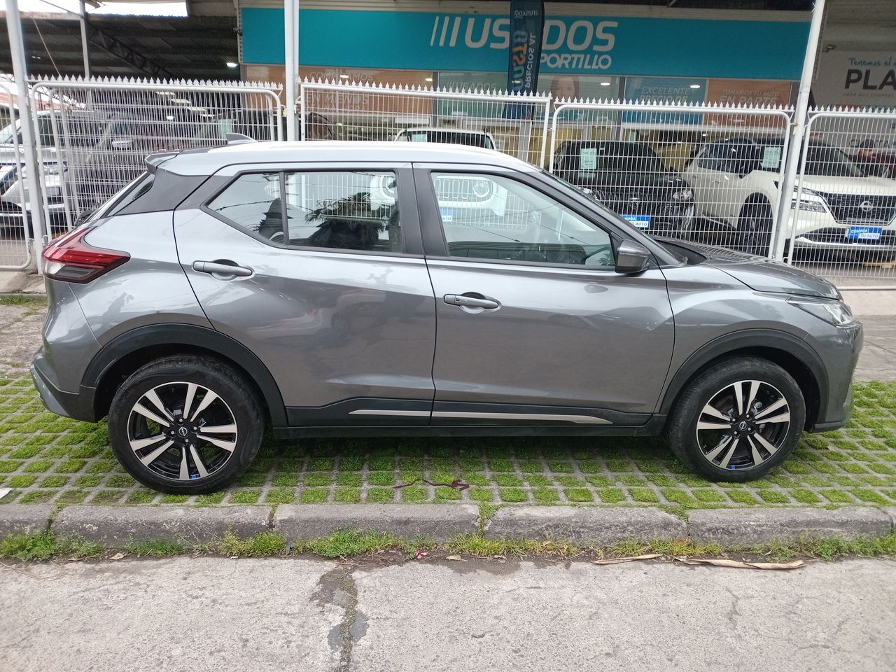 NISSAN - 8
