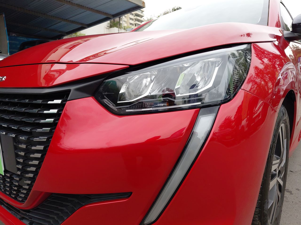 Peugeot 208 — foto 18 de 34