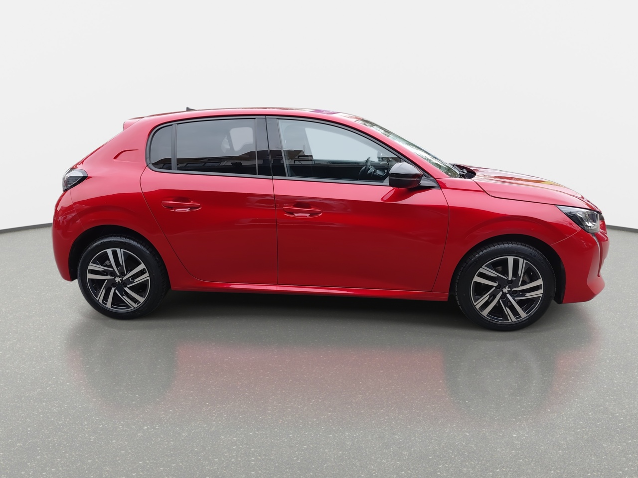 Peugeot 208 — foto 9 de 34