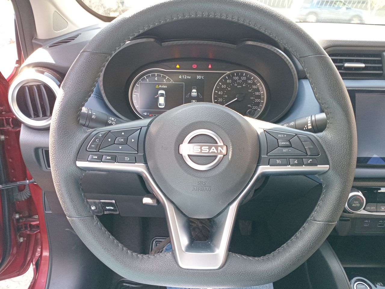 NISSAN - 26