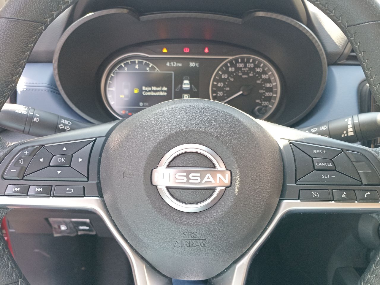 NISSAN - 27