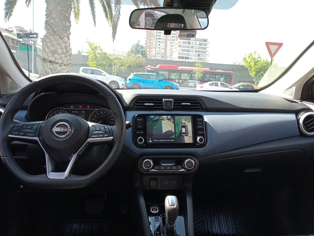 NISSAN - 33