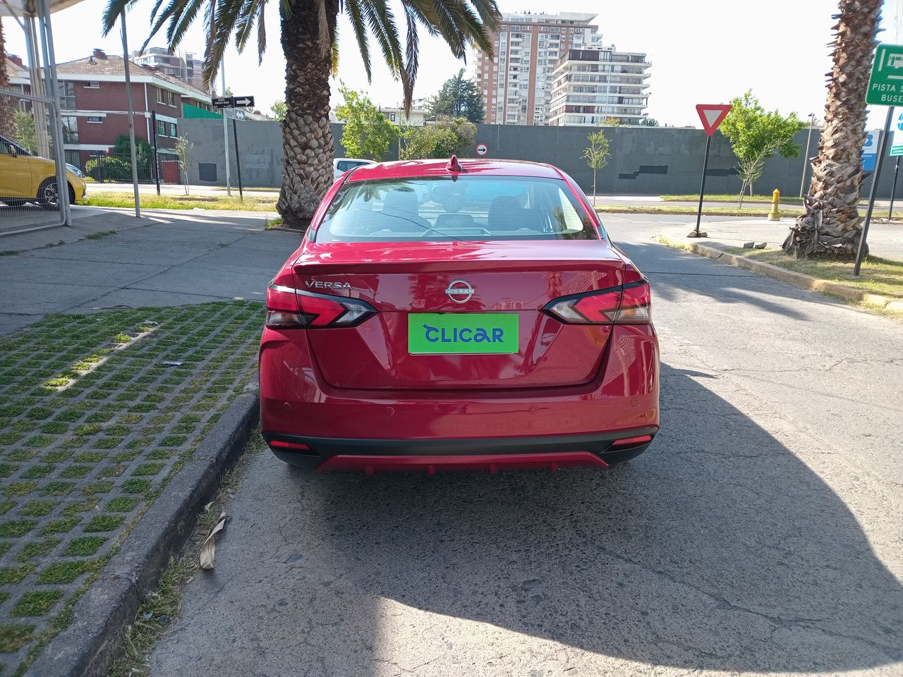 NISSAN - 6