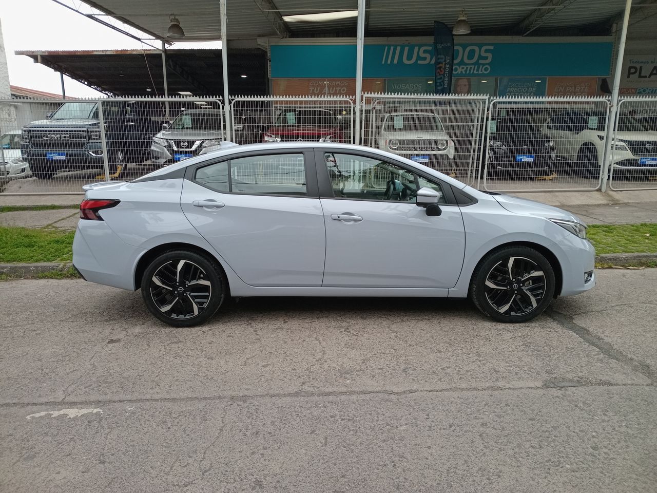 NISSAN - 8