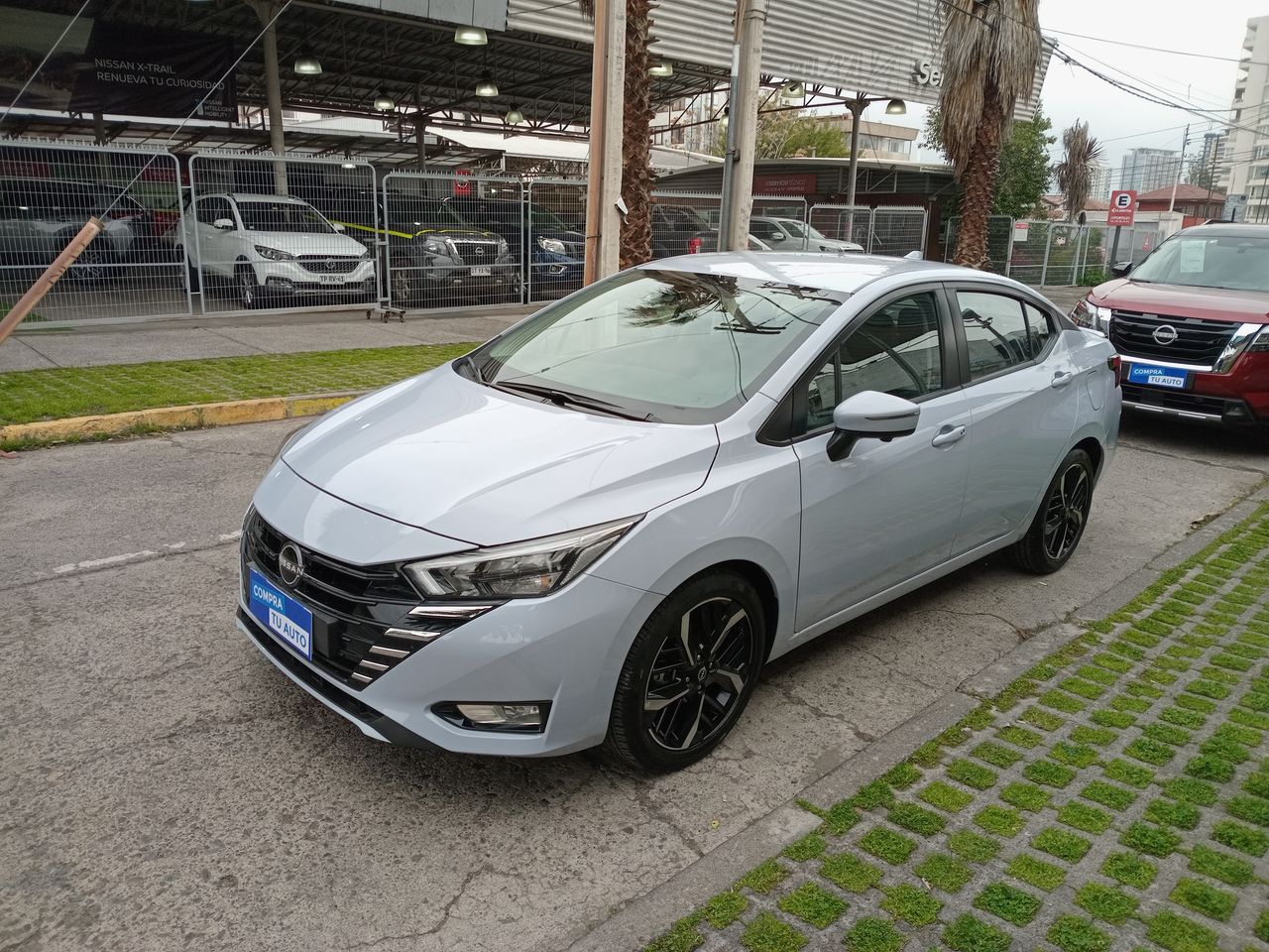 NISSAN - 3