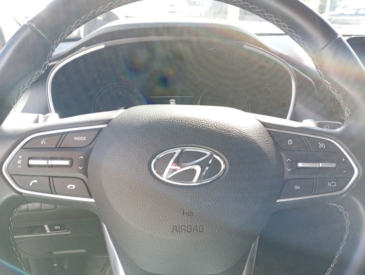HYUNDAI - 10