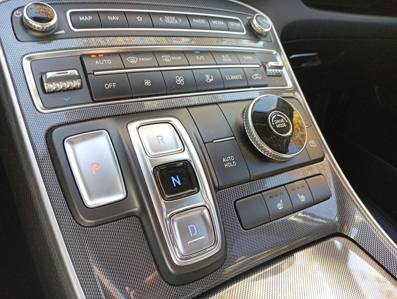 HYUNDAI - 15