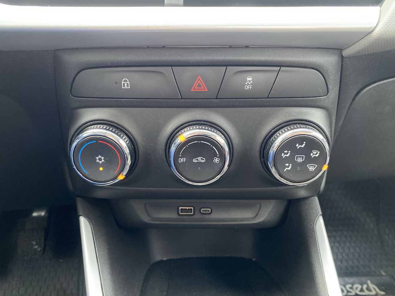 Chevrolet Montana — foto 23 de 27