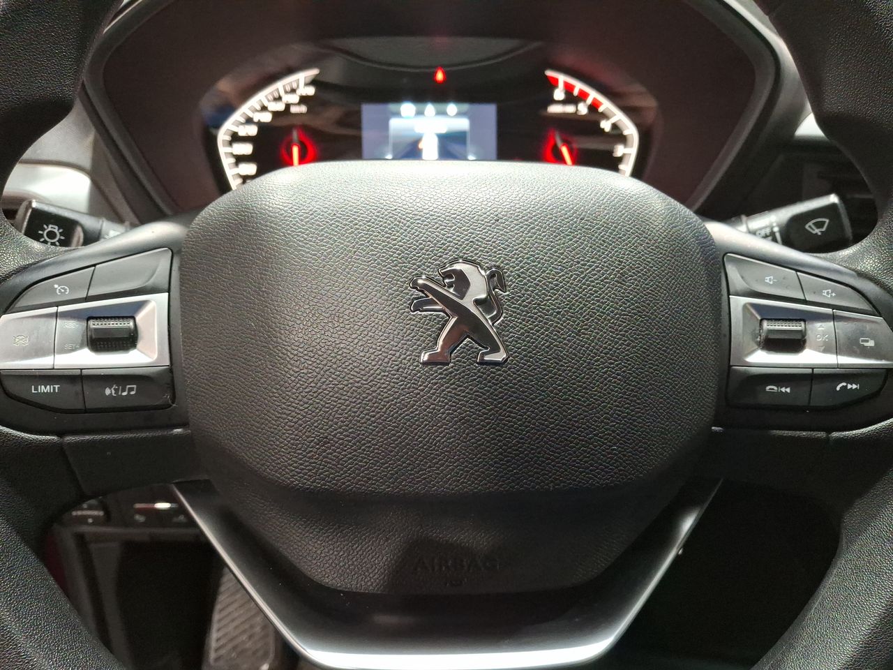 PEUGEOT - 24