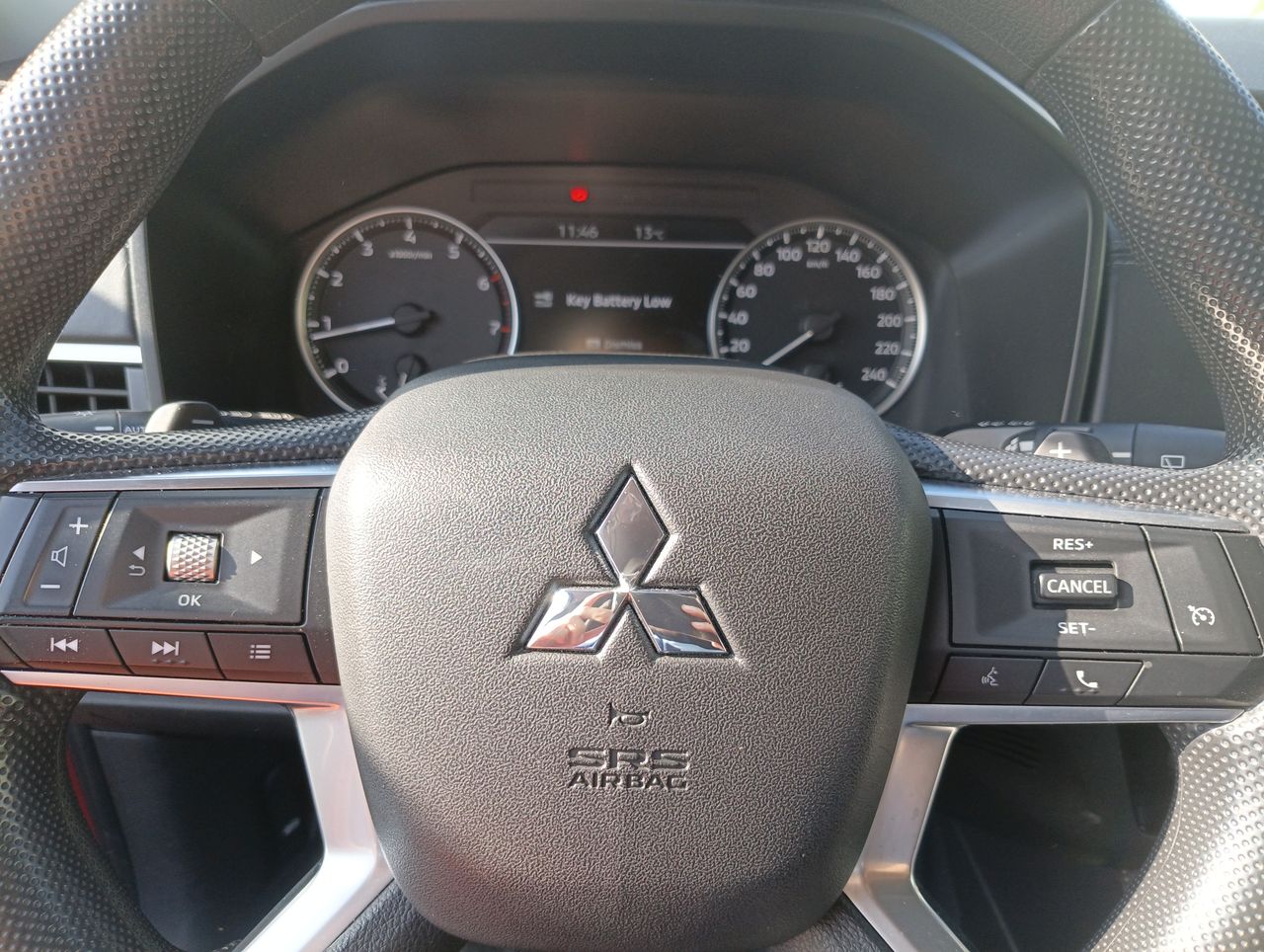 MITSUBISHI - 19