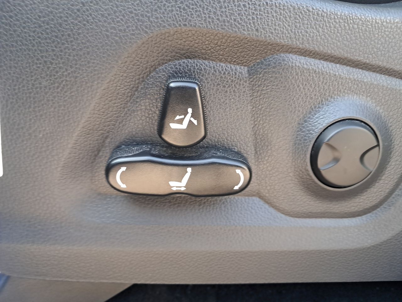SSANGYONG - 14