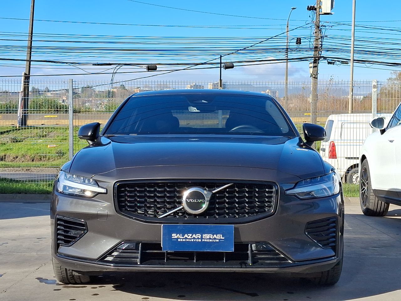 VOLVO - 2