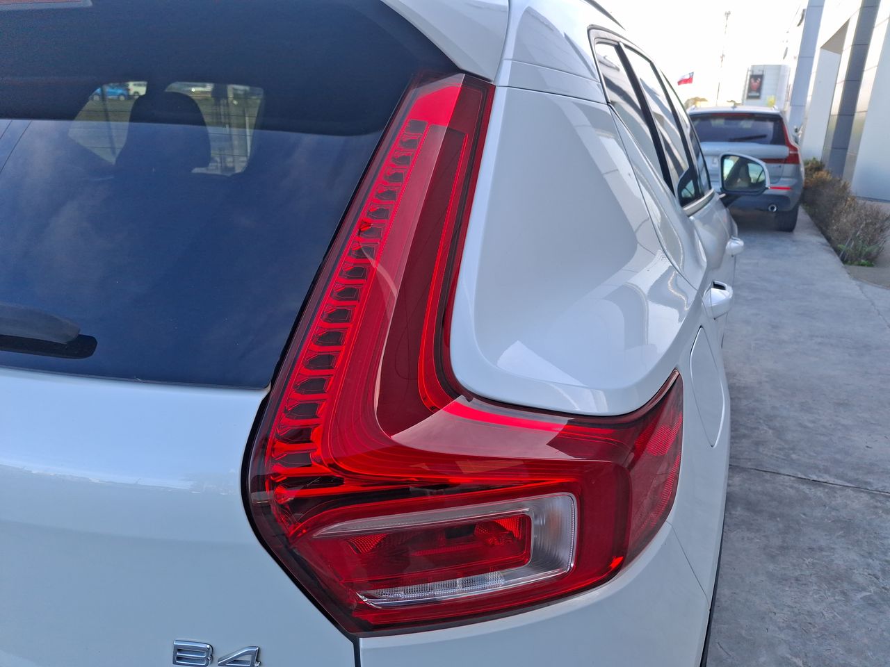 VOLVO - 20