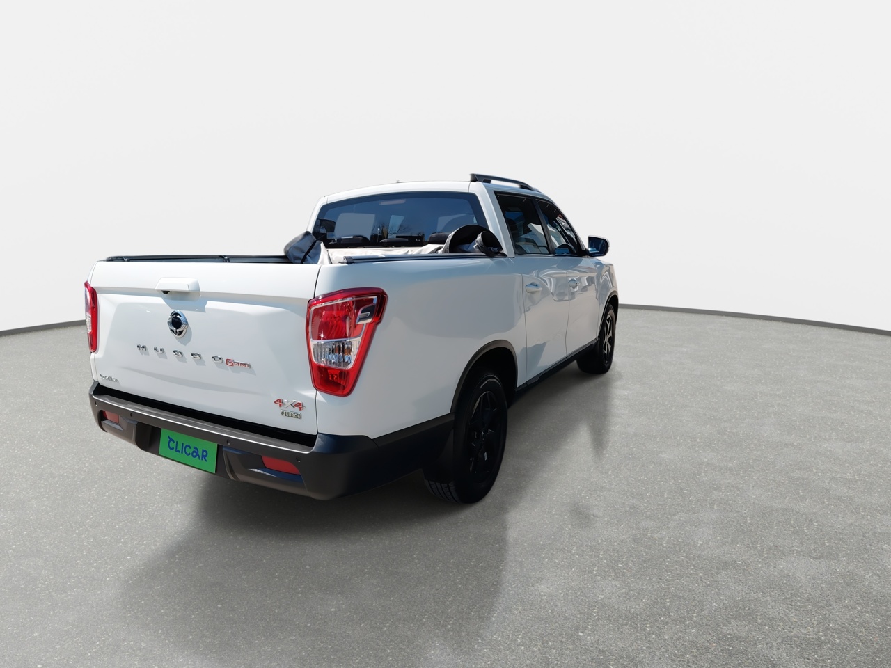 SsangYong Musso — foto 8 de 34