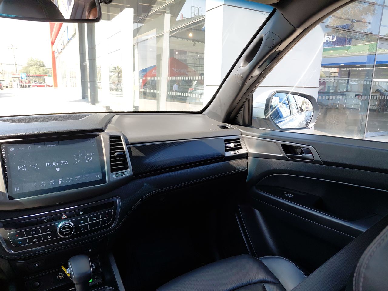 SsangYong Musso — foto 11 de 34