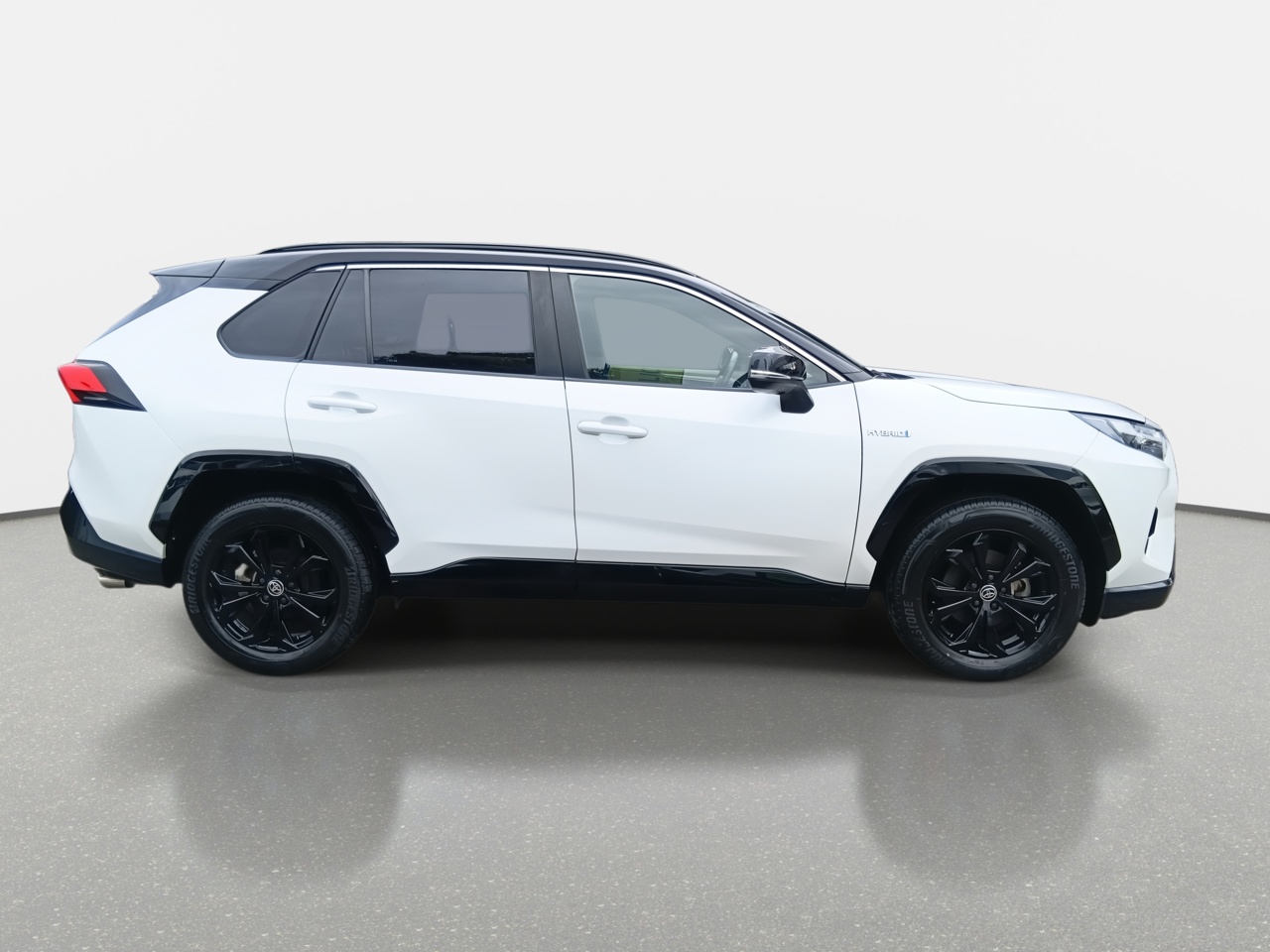 Toyota RAV4 — foto 9 de 38