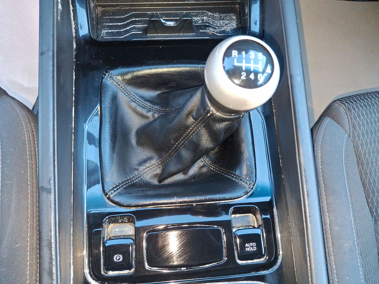 SSANGYONG - 23