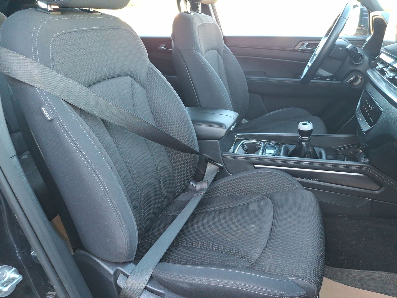 SSANGYONG - 25