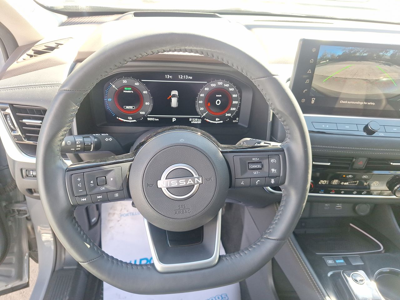 NISSAN - 26