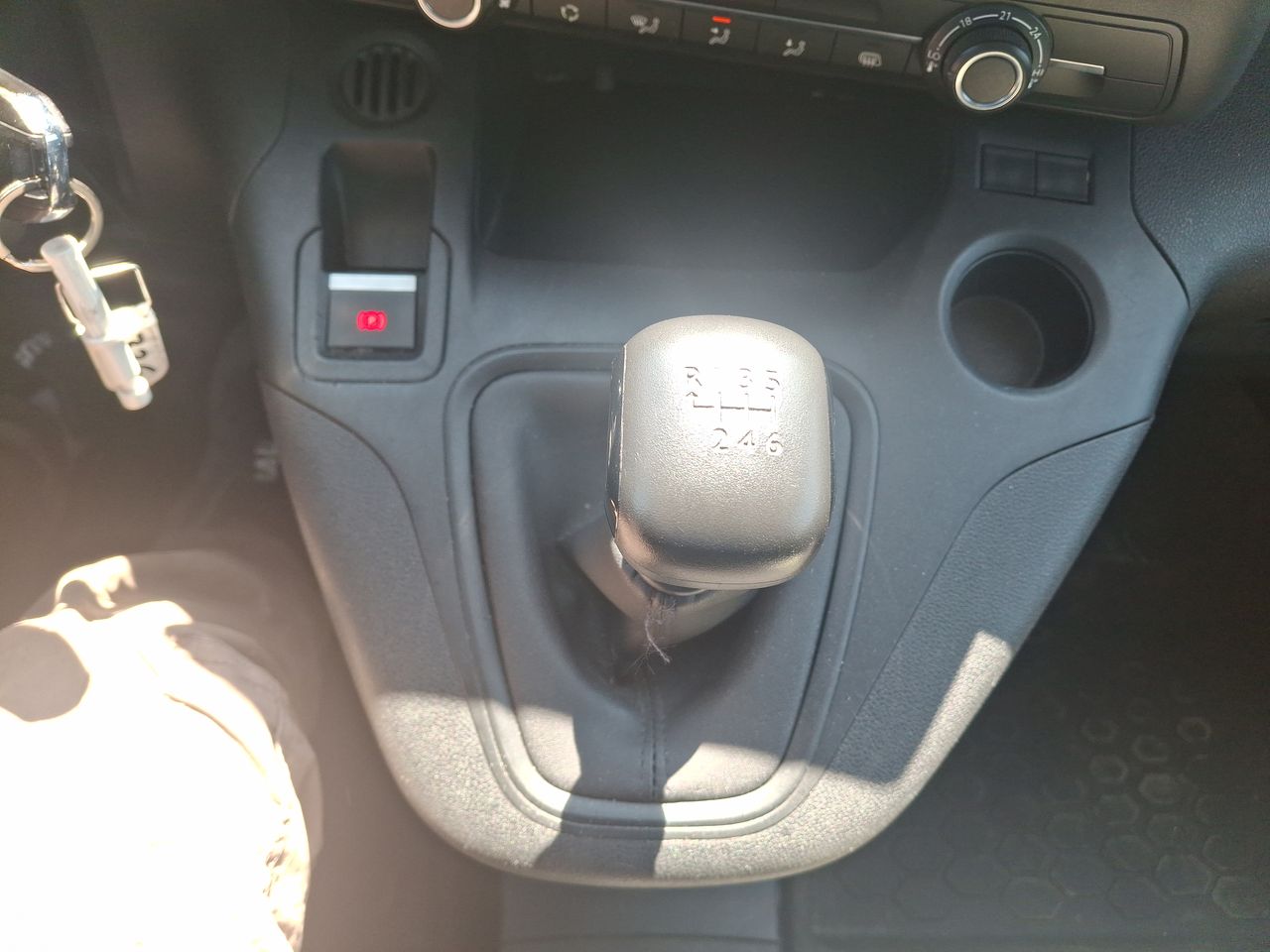 PEUGEOT - 26