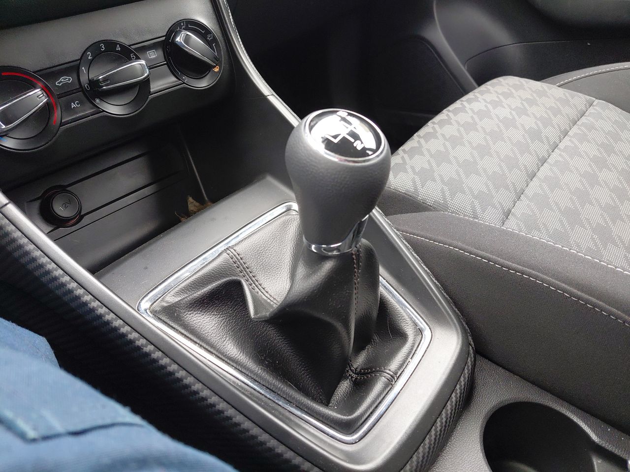 MG Zs — foto 25 de 28