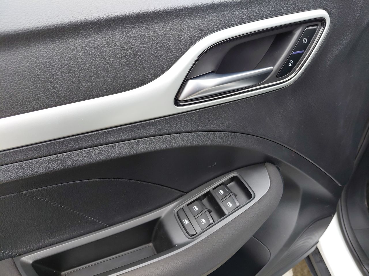 MG Zs — foto 16 de 28