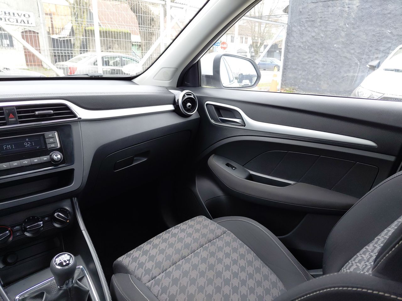 MG Zs — foto 3 de 28
