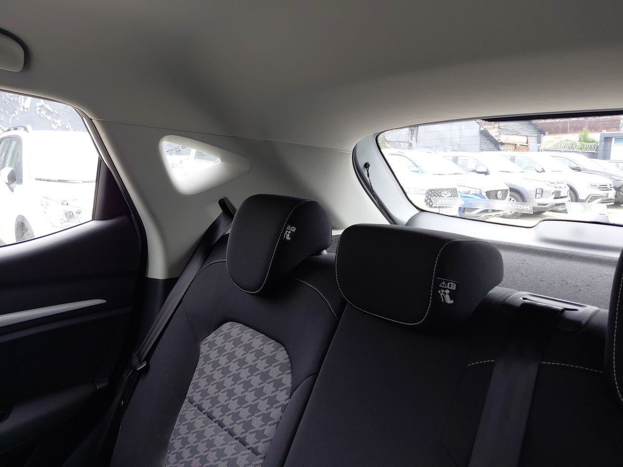 MG Zs — foto 5 de 28