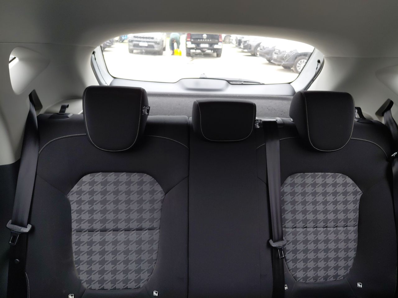MG Zs — foto 6 de 28