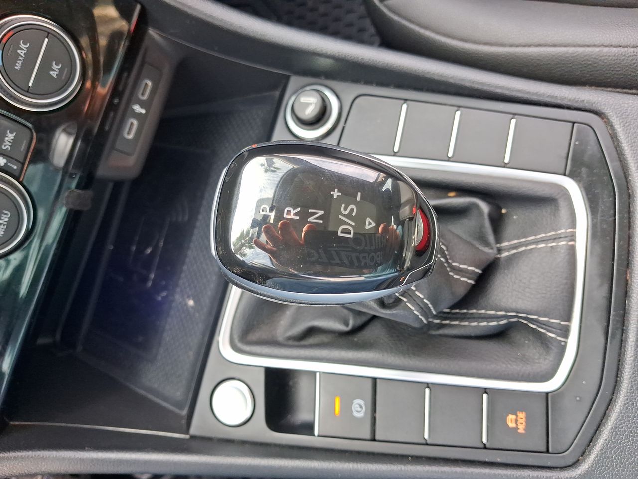 VOLKSWAGEN - 20
