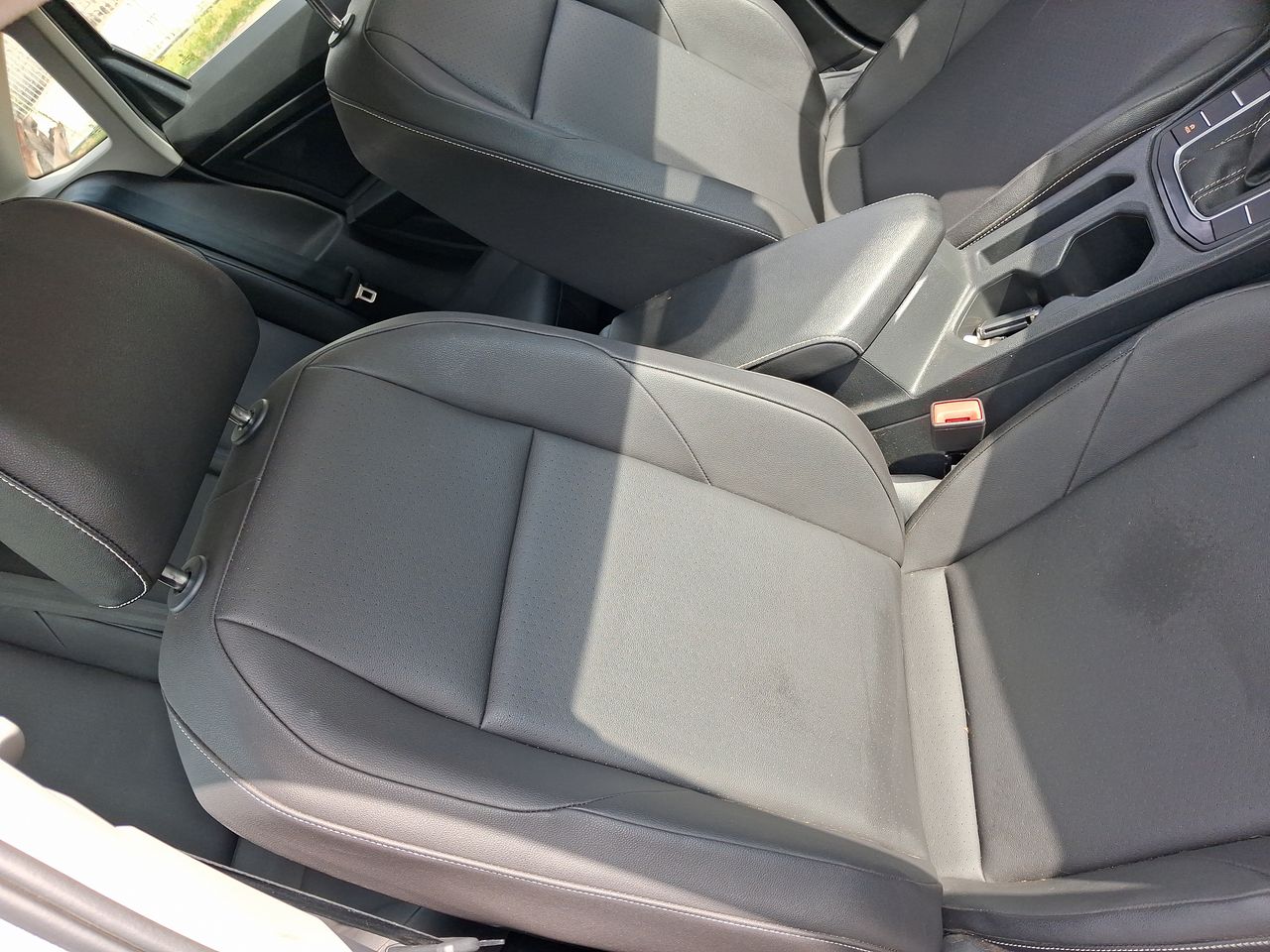 VOLKSWAGEN - 23
