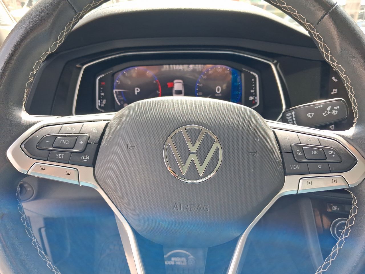 VOLKSWAGEN - 15