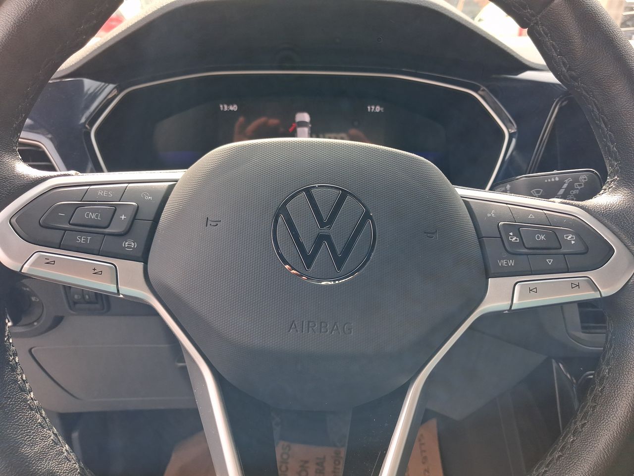 VOLKSWAGEN - 16