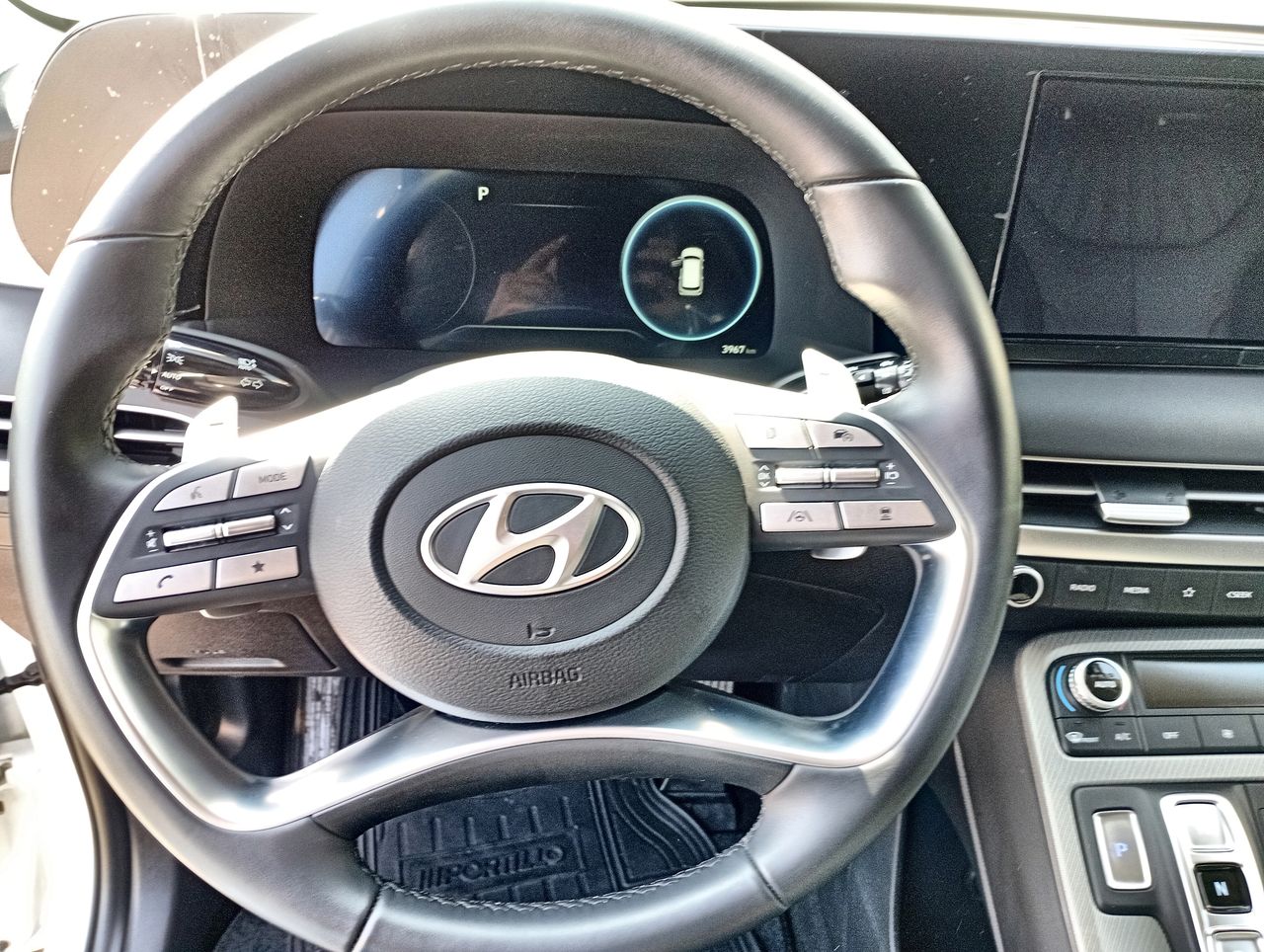 HYUNDAI - 26