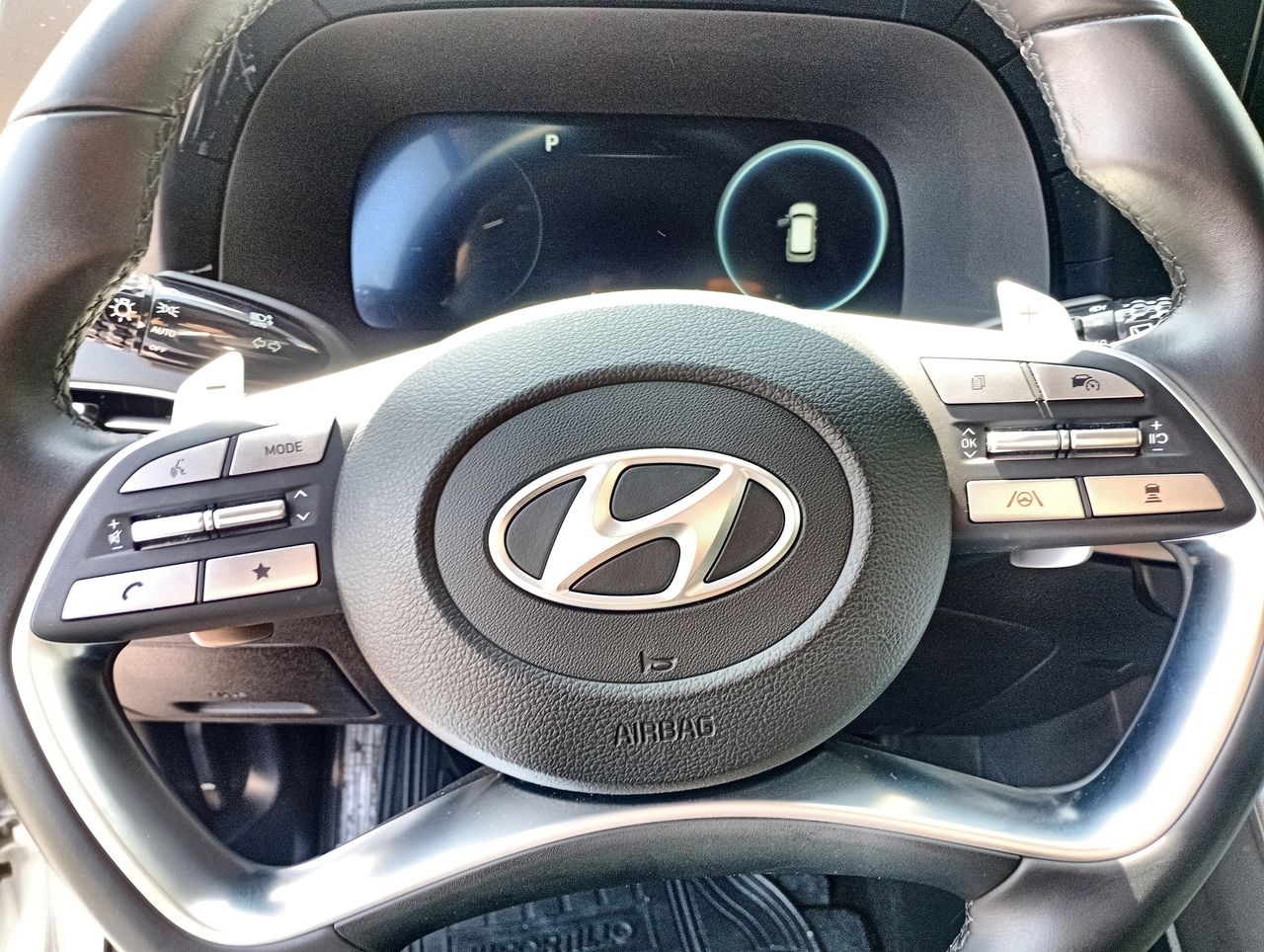 HYUNDAI - 27