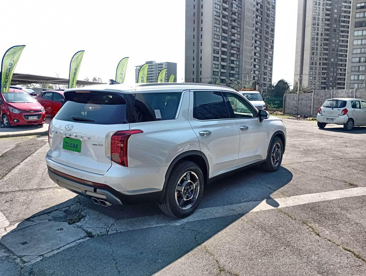 HYUNDAI - 7
