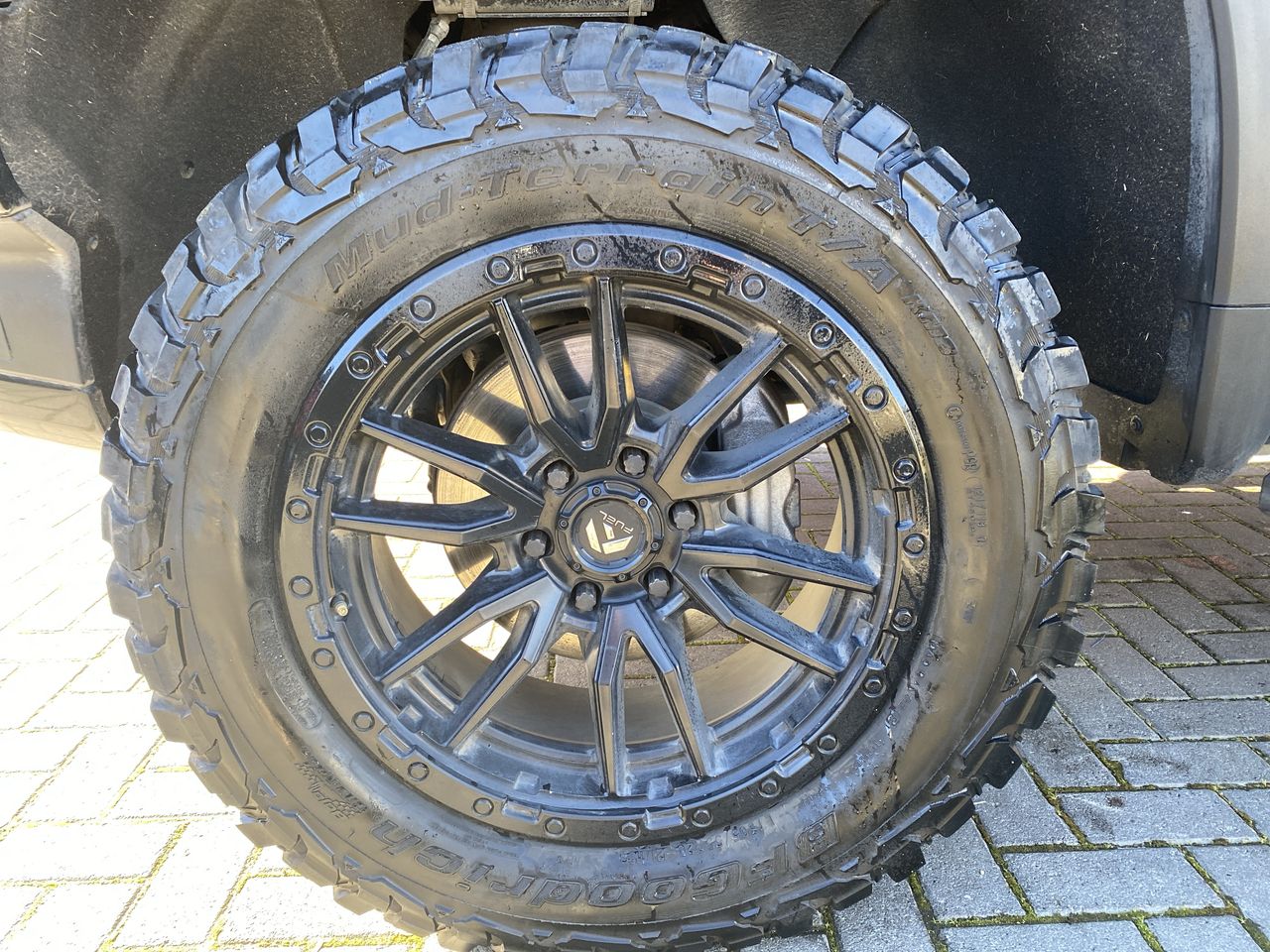 CHEVROLET - 17