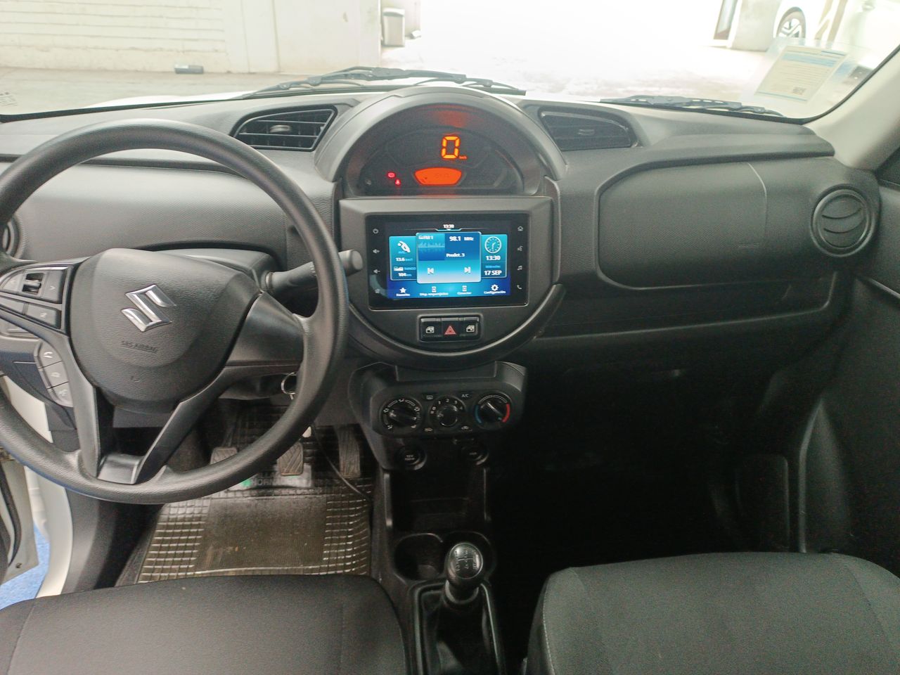 SUZUKI - 29